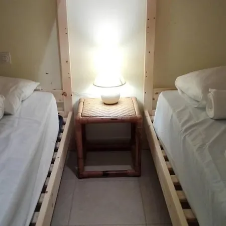 With Swimming Pool, Near To The Beach Apartment *