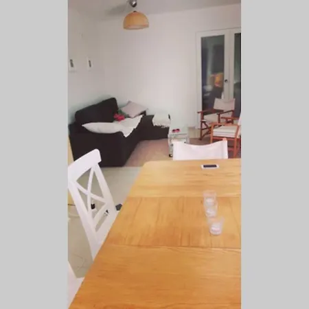 With Swimming Pool, Near To The Beach Apartment